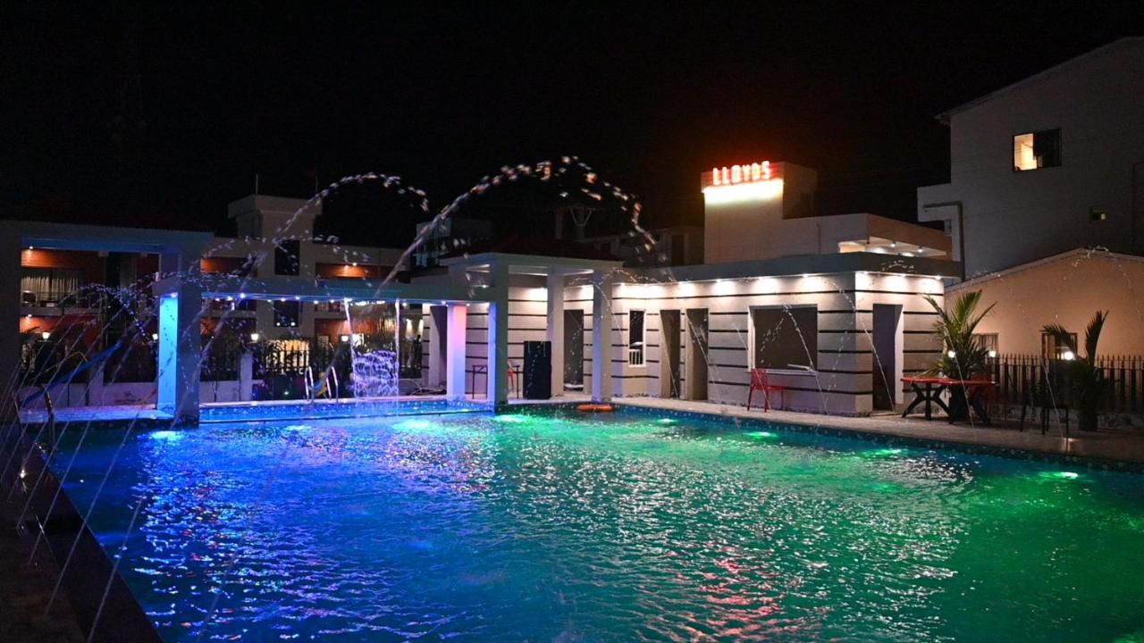 Moon Star Beach Resort Мандармани Экстерьер фото